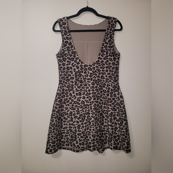 Abercrombie & Fitch YPB Scultplux Brown Leopard Mini Dress - Picture 4 of 7